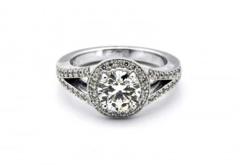Halo Diamond ring