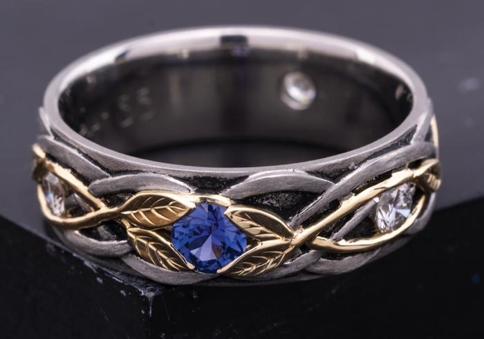 Two Tone Yogo Sapphire Ring