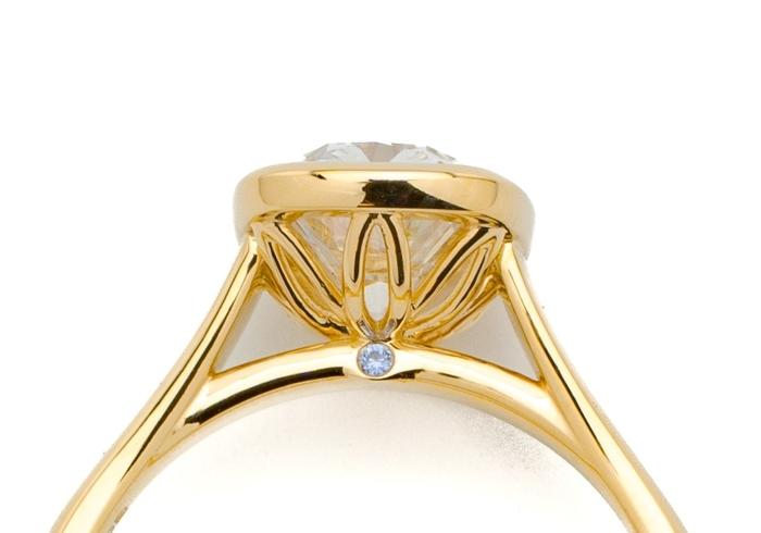 Tulip Bezel Solitaire