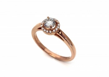 18K Diamond Engagement Ring