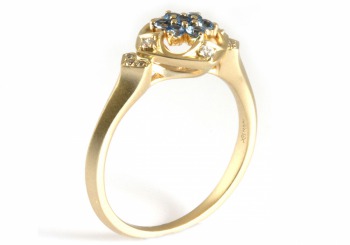 18K Yogo Sapphire and Diamond Ring 18K Yogo Sapphire and Diamond Ring