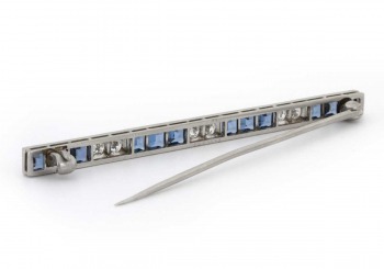 Platinum Yogo Sapphire and Diamond Estate Bar Pin Platinum Yogo Sapphire and Diamond Estate Bar Pin