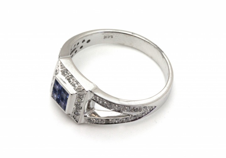 14K Yogo Sapphire and Diamond Ring