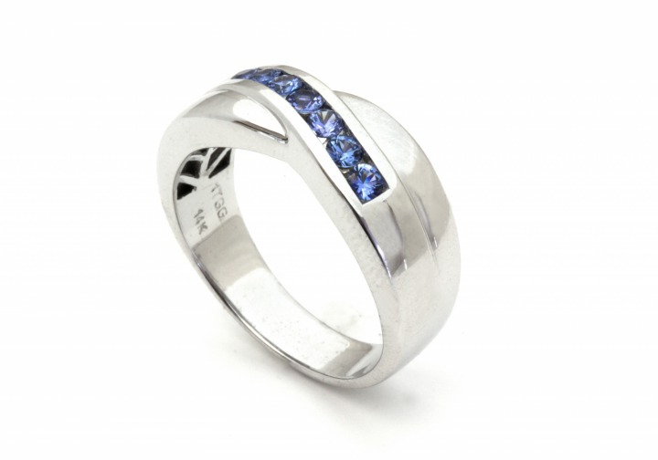 14K Montana Yogo Sapphire Ring