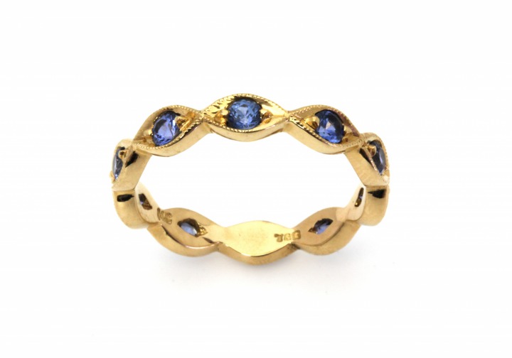 14K Yogo Sapphire Stacking Ring