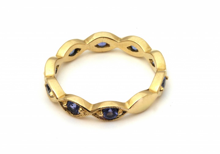 14K Yogo Sapphire Stacking Ring