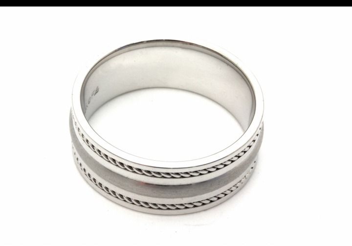 Men's 14K Wedding Band