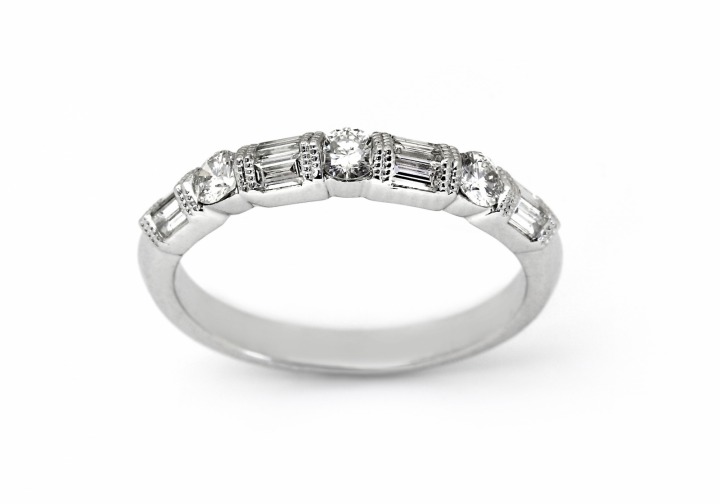 14K Diamond Band