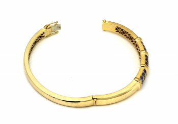 14K Yogo Sapphire Hinged Bangle 14K Yogo Sapphire Hinged Bangle