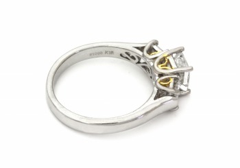 18K Diamond Ring 18K Diamond Ring