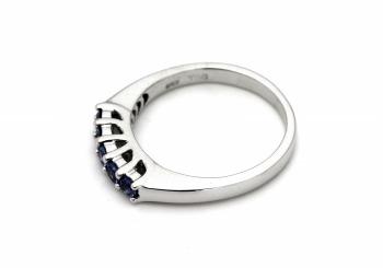 14K Yogo Sapphire Band 14K Yogo Sapphire Band