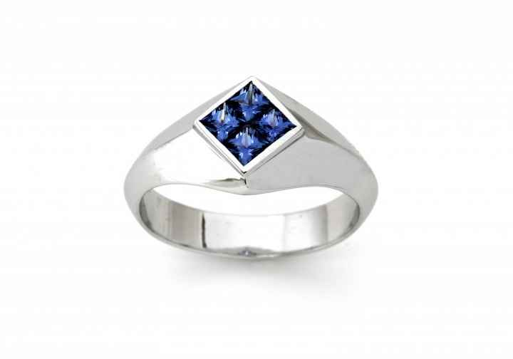 14KW Yogo Sapphire Ring