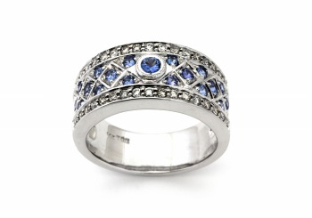 14K Yogo Sapphire and Diamond Ring