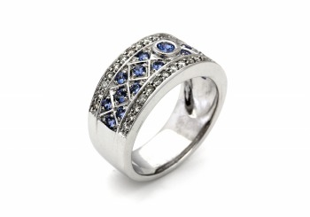 14K Yogo Sapphire and Diamond Ring 14K Yogo Sapphire and Diamond Ring