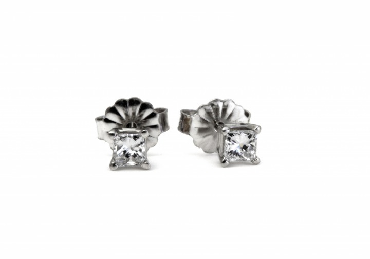 14K Diamond Stud Earrings