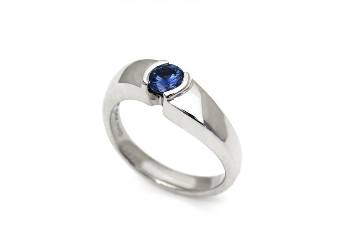 14K Montana Sapphire Ring