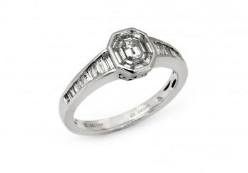18K Diamond Ring 18K Diamond Ring