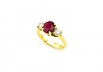 18K Ruby and Diamond Ring 18K Ruby and Diamond Ring