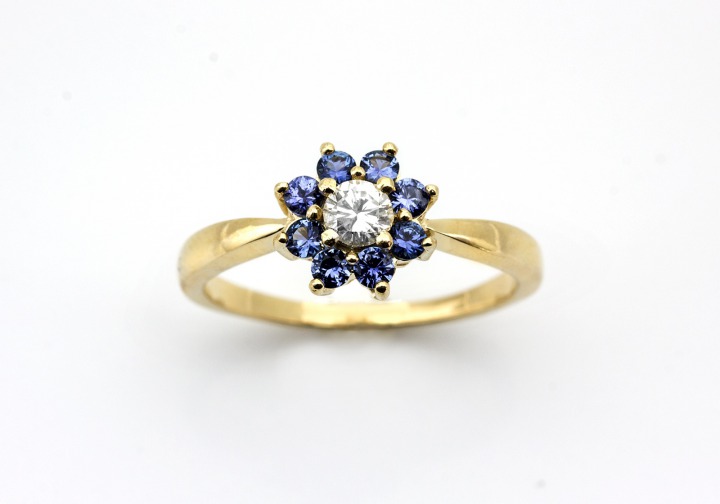 14K Yellow Gold Yogo Sapphire & Diamond Ring