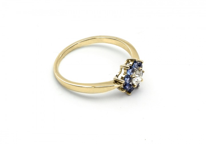 14K Yellow Gold Yogo Sapphire & Diamond Ring