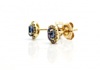 14K Montana Yogo Sapphire Stud Earrings 14K Montana Yogo Sapphire Stud Earrings
