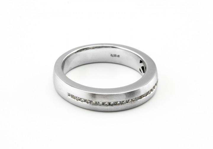 14K Diamond Band