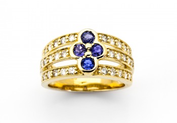 14K Yogo Sapphire and Diamond Ring