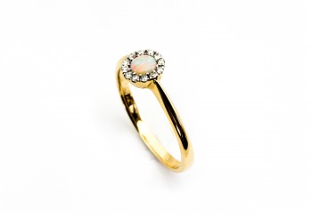 14K Opal and Diamond Ring 14K Opal and Diamond Ring