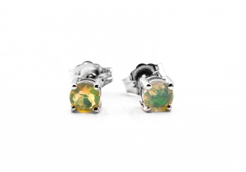 14K Opal Earrings 14K Opal Earrings