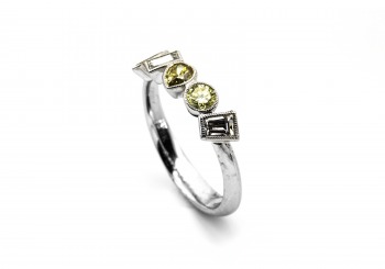 18K Diamond Ring 18K Diamond Ring