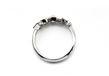 18K Diamond Ring 18K Diamond Ring