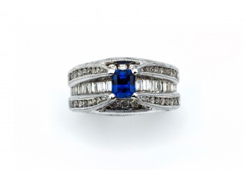 18K Yogo Sapphire & Diamond Ring 