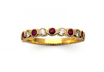14K Ruby & Diamond Ring 14K Ruby & Diamond Ring