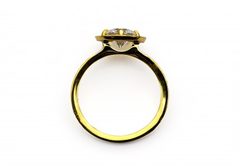 18K Diamond Semi-Mount 18K Diamond Semi-Mount