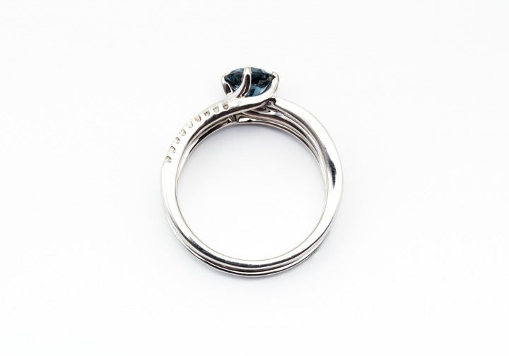 14K Montana Yogo Sapphire & Diamond Ring14K Fancy Montana Sapphire & Diamond Ring