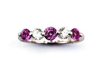 18K Sapphire & Diamond Ring