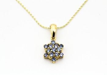 14K Yogo Sapphire Pendant