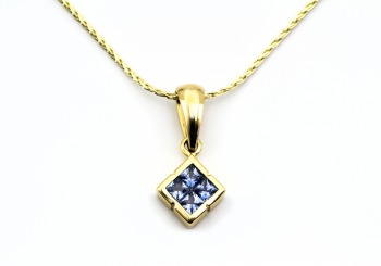 14K Yogo Sapphire Pendant