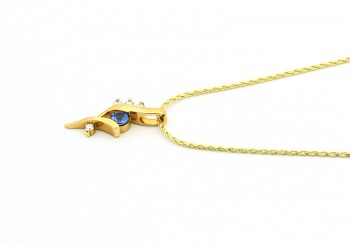 Yogo Sapphire & Diamond Pendant Yogo Sapphire & Diamond Pendant