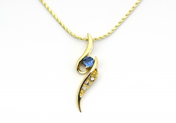 Yogo Sapphire and Diamond Pendant