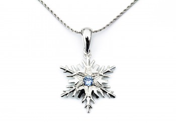 14K Yogo Sapphire Pendant