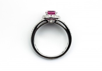 18K Pink Sapphire Ring 18K Pink Sapphire Ring