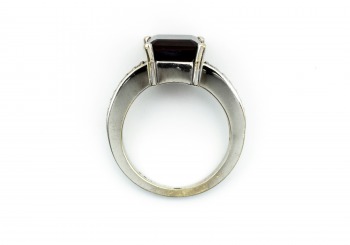 14K Garnet Ring 14K Garnet Ring