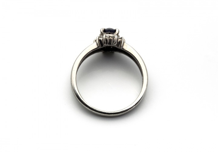 Platinum Yogo Sapphire & Diamond Ring
