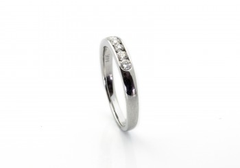 14K Diamond Band 14K Diamond Band