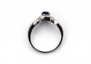 14K Sapphire & Diamond Ring 14K Sapphire & Diamond Ring