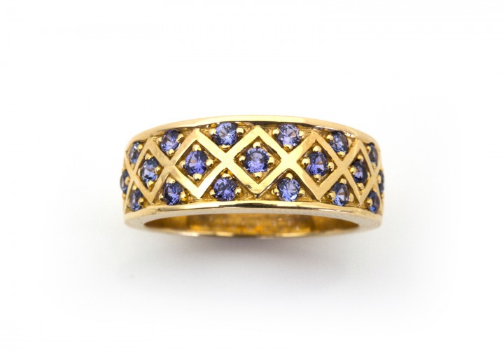 14K Yogo Sapphire Ring