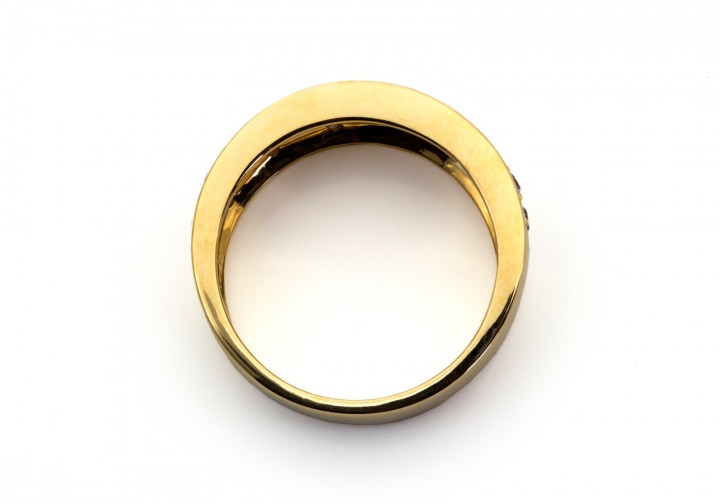 14K Yogo Sapphire Ring