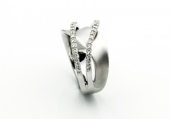 14K Diamond Ring 14K Diamond Ring
