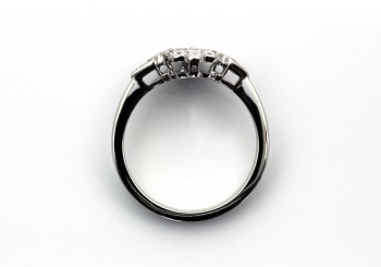 14K Yogo Sapphire and Diamond Ring 14K Yogo Sapphire and Diamond Ring